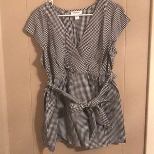 NWOT Motherhood Maternity Gingham Check Blouse